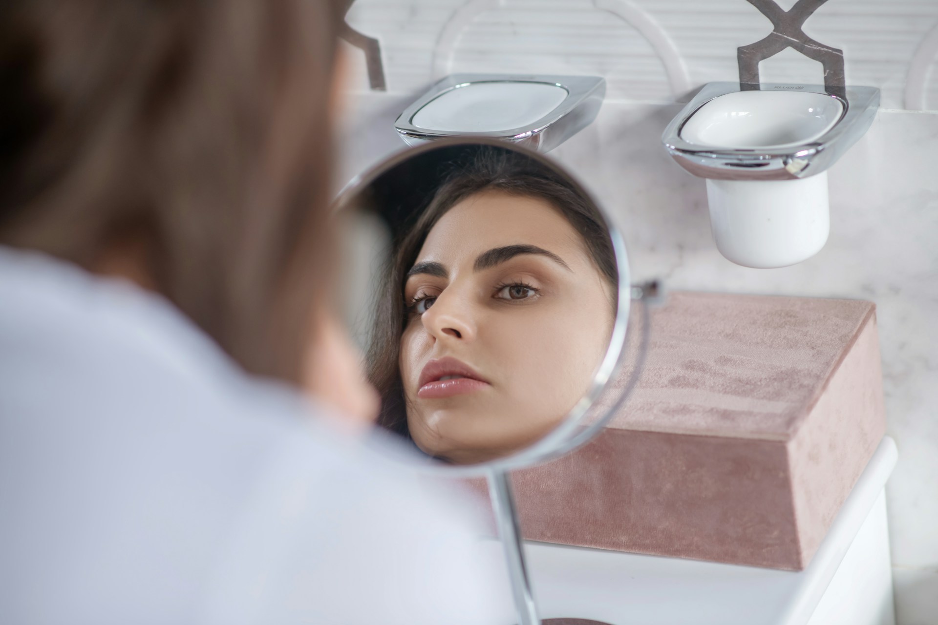 Why Am I Developing Jowls? Understanding Facial Aging and Treatment Options